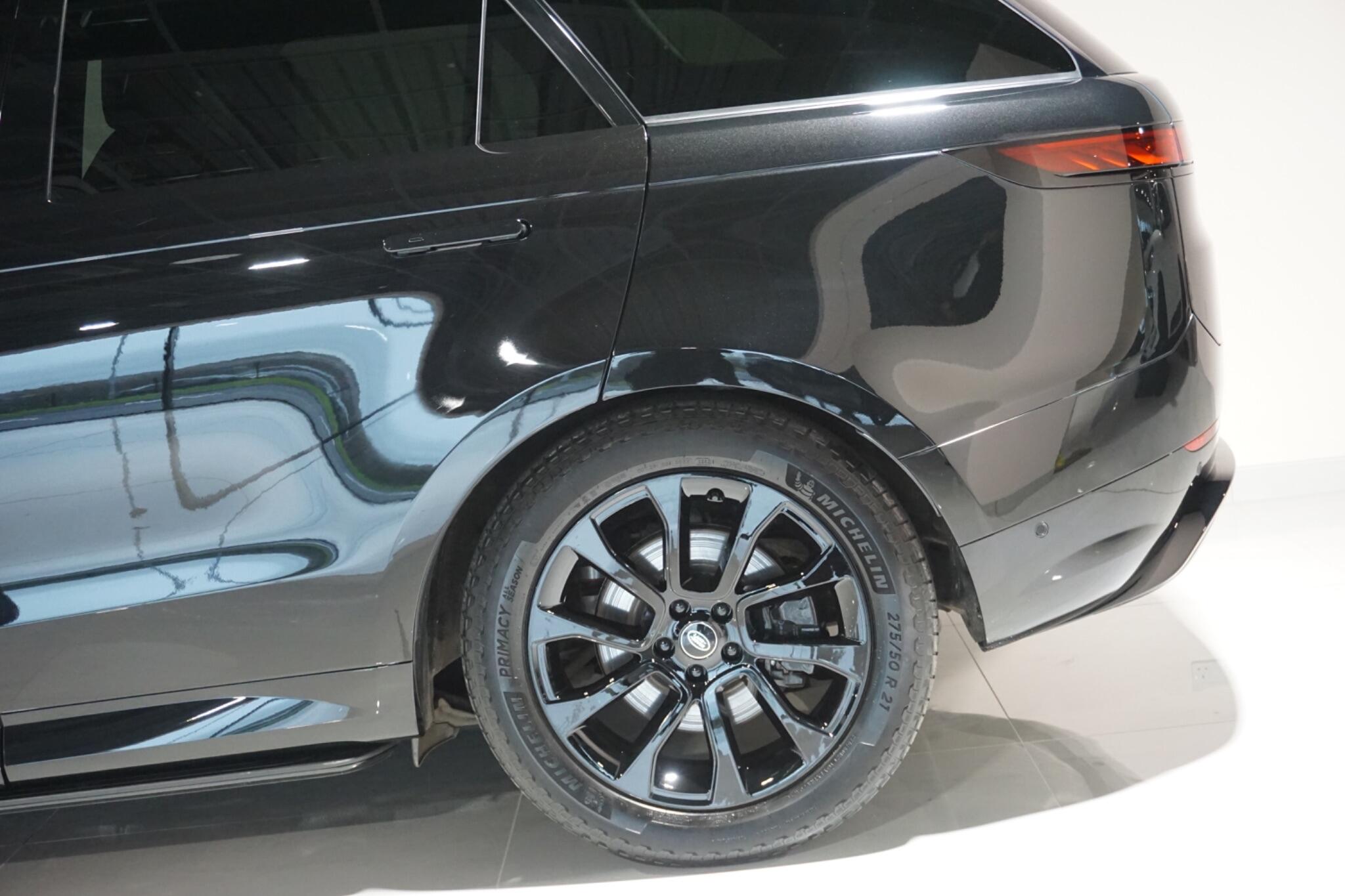 Land Rover Range Rover Sport 3.0 D300 MHEV Dynamic SE SUV 5dr Diesel Auto 4WD Euro 6 (s/s) (300 ps)